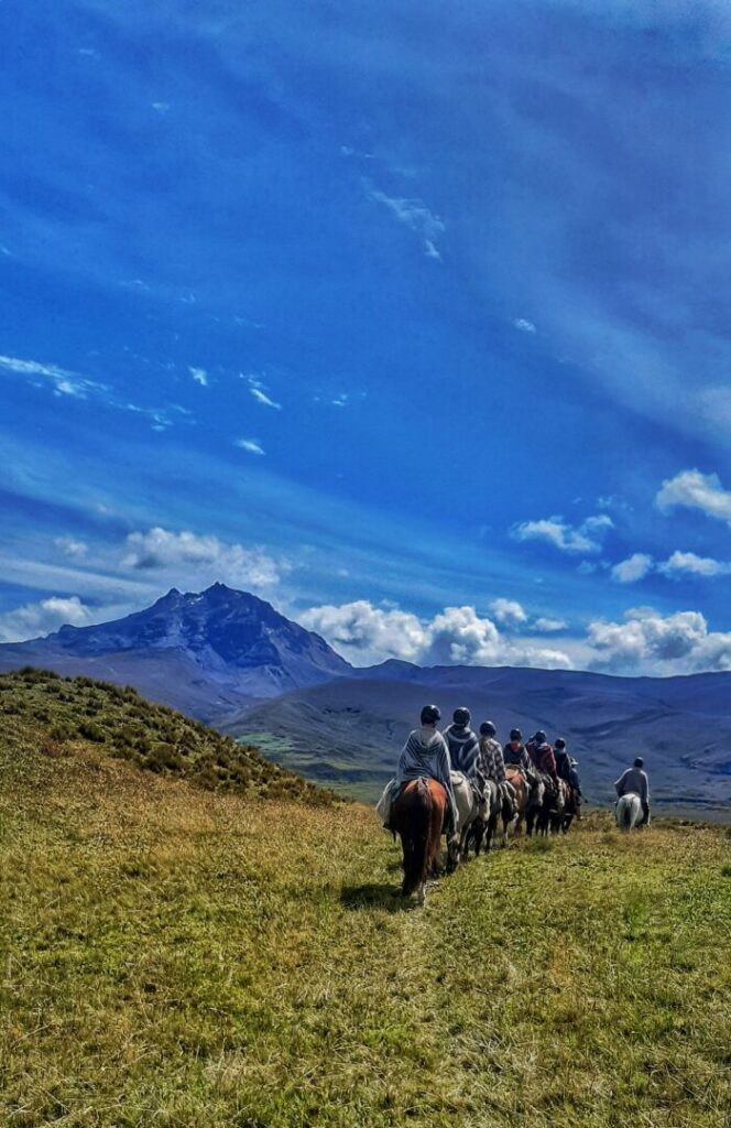 horseback-riding-cotopaxi-private-day-tour
