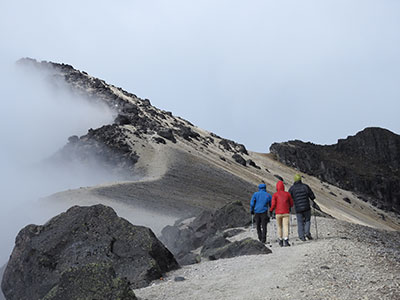 Private Pichincha Mountains Hiking Day Tour